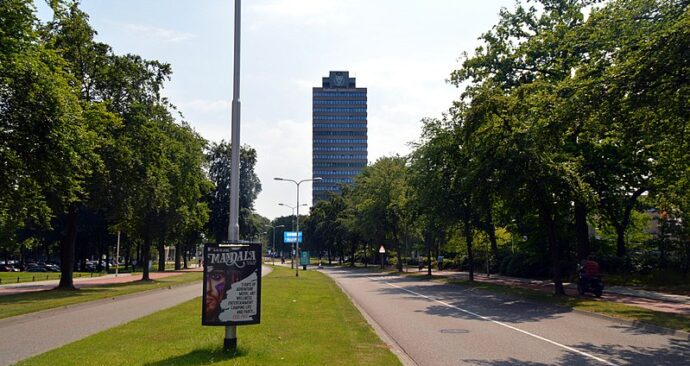 800px-Erasmusgebouw,_Radboud_Universiteit_Nijmegen