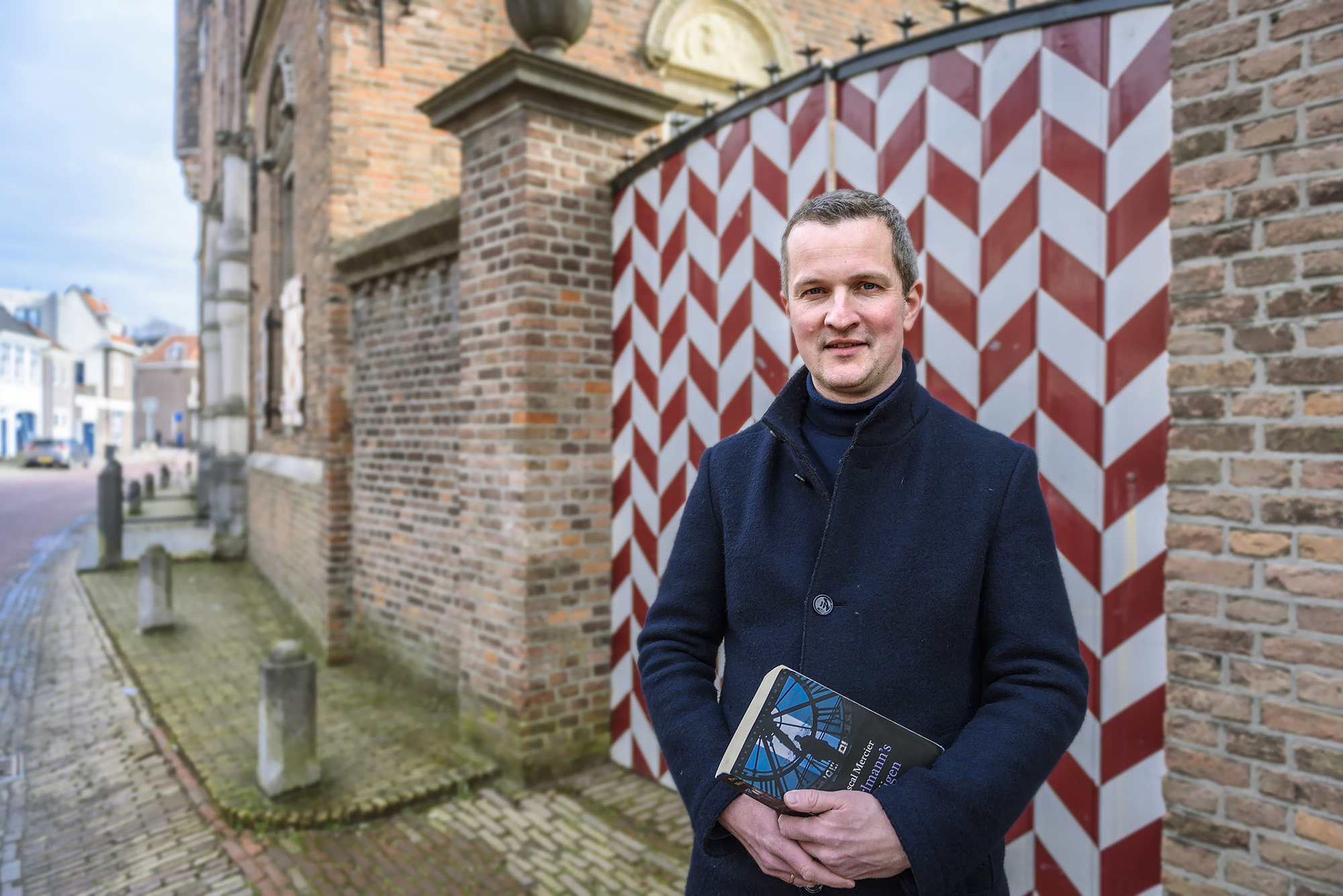 Roel van Steensel leest om ergens anders te zijn