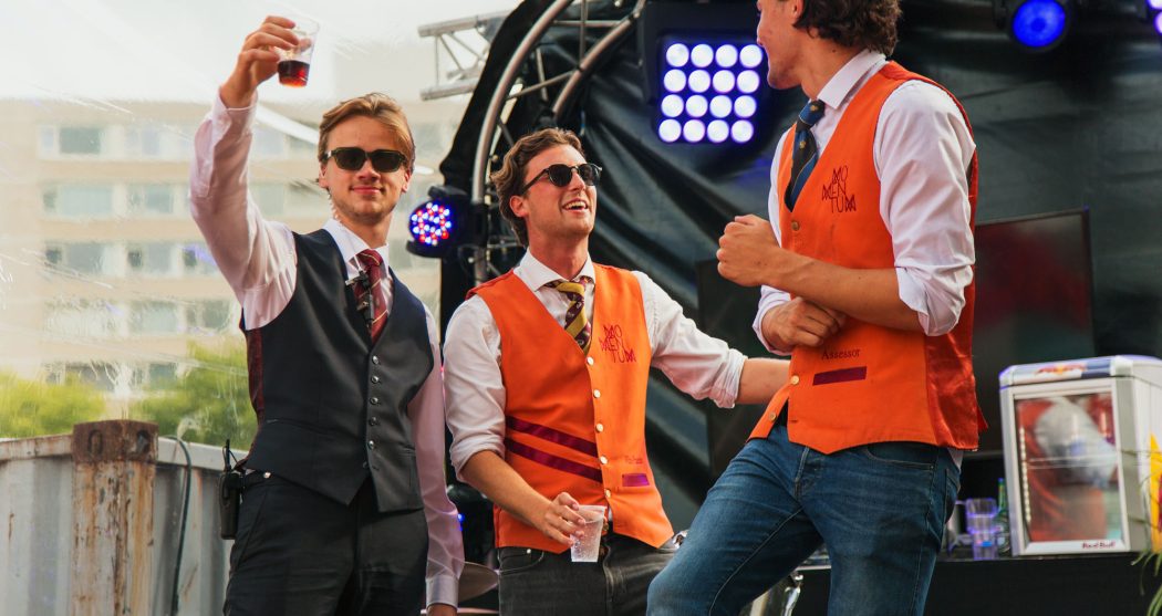 Terras laurentius feest intro gezelligheidsvereniging student_association_eurekaweek_2023_laurentius_07 – aysha gasanova