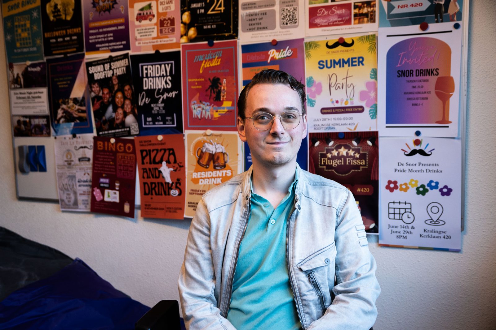 Tim heeft adhd en helpt studenten met een functiebeperking met hun diagnose