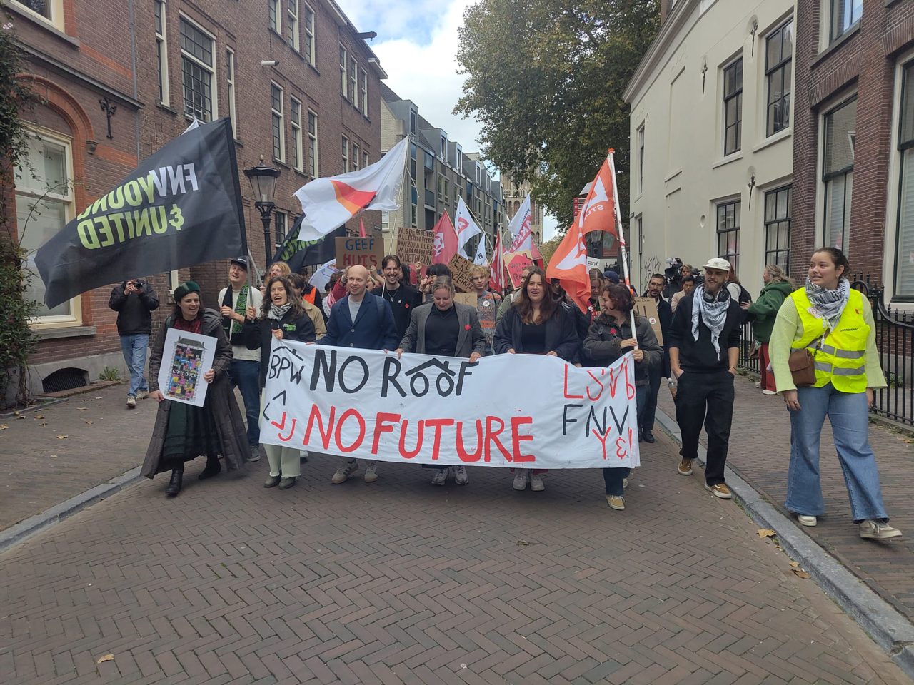 17-10-2025 woonprotest utrecht lsvb no roof no future – DUB