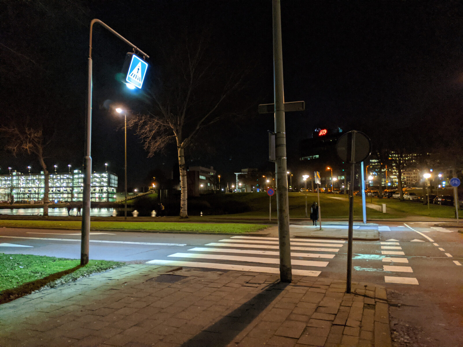 Kralingse Zoom crossing gains smart lighting after serious accident Erasmus Magazine