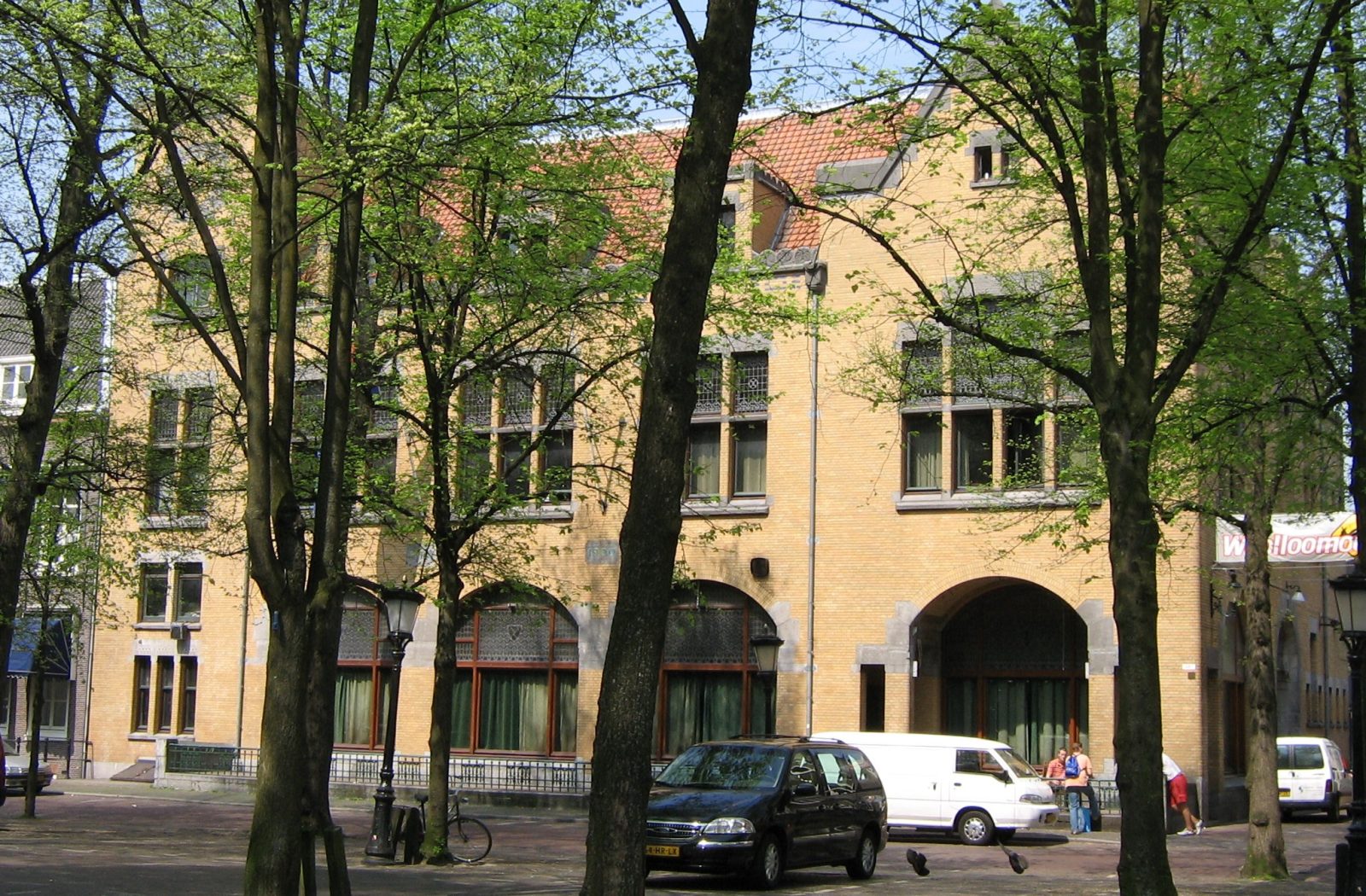 Members of Utrecht student society distribute ‘slut list’ Erasmus Magazine