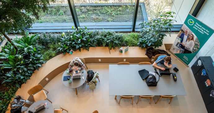 Erasmus Universiteit campus serie interieur Langeveld studenten studeren_2024_100424-132_Ronald van den Heerik